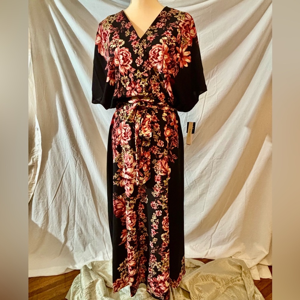Floral V-Neck Maxi Dress with Tie Waist - Black & Pink